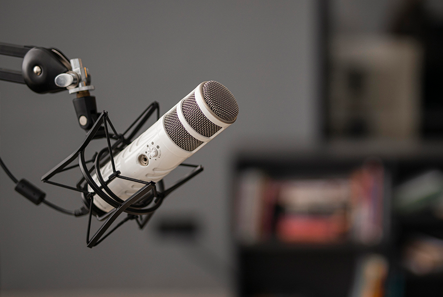 Świat mediów bez tajemnic | Język a sztuczna inteligencja